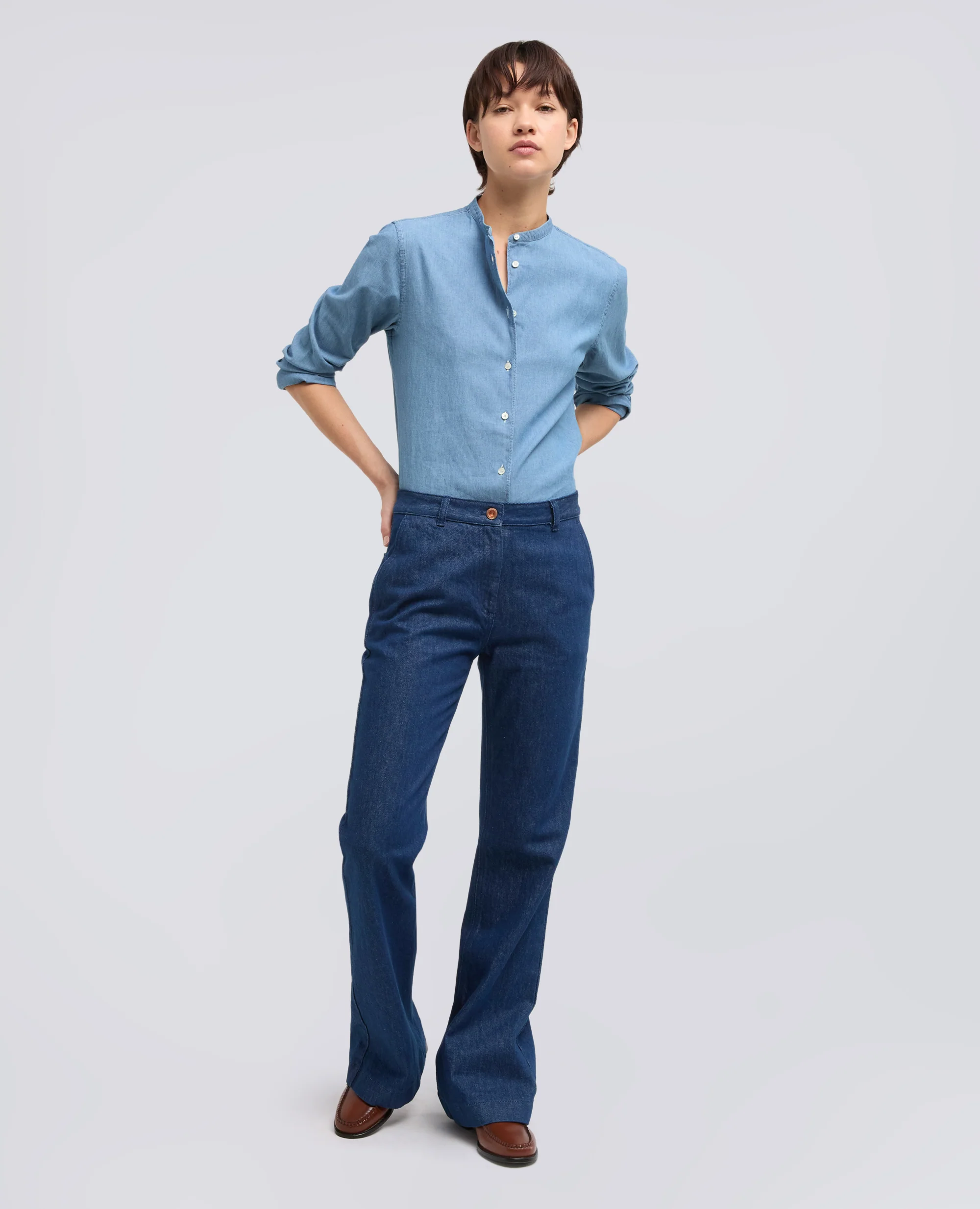 CAMICIA IN CHAMBRAY COTONE GIAPPONESE CON COLLO ALLA COREANA - DENIM CHIARO - Image 2