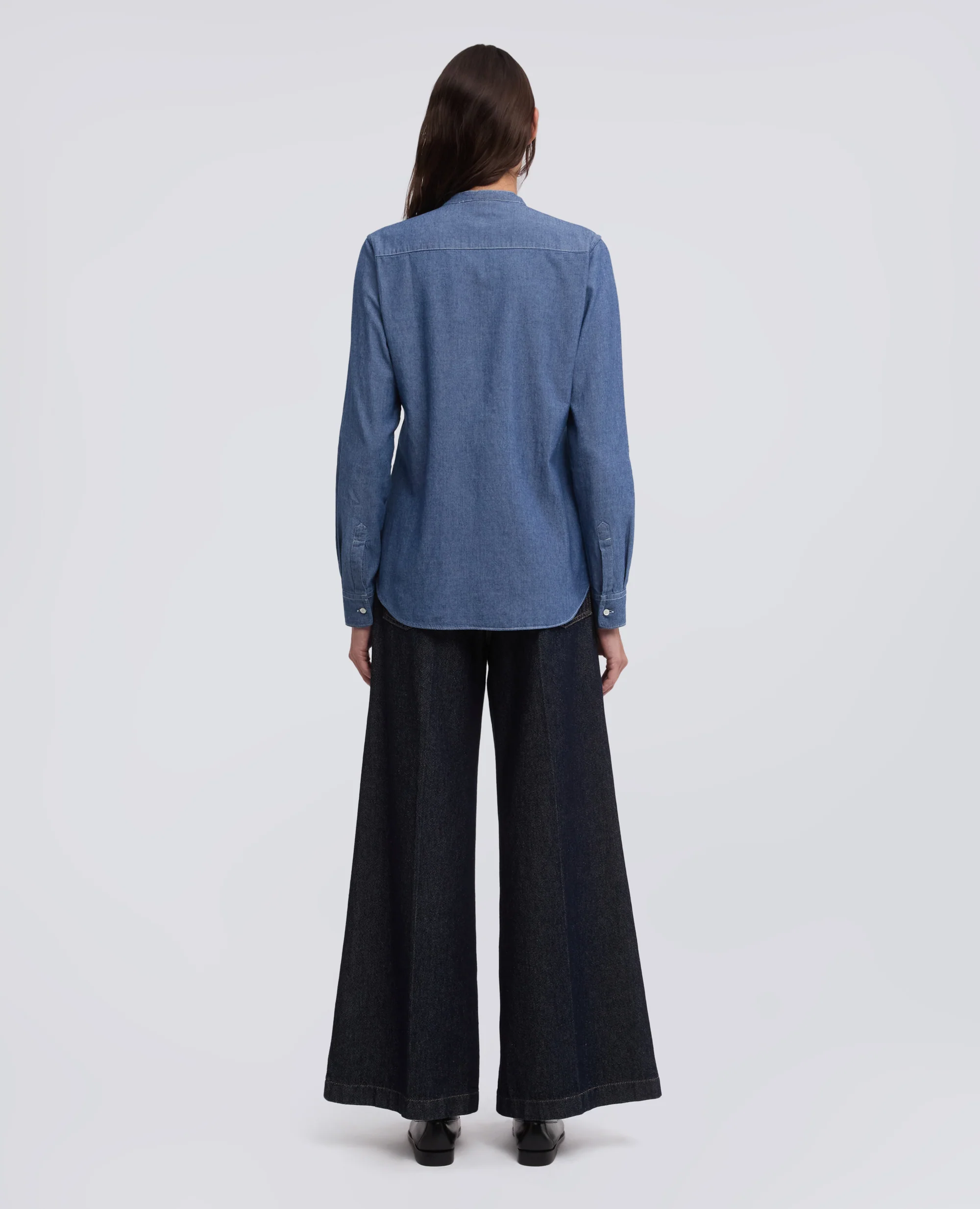 CAMICIA IN CHAMBRAY DI COTONE GIAPPONESE CON COLLO ALLA COREANA - DENIM MEDIO - Image 3