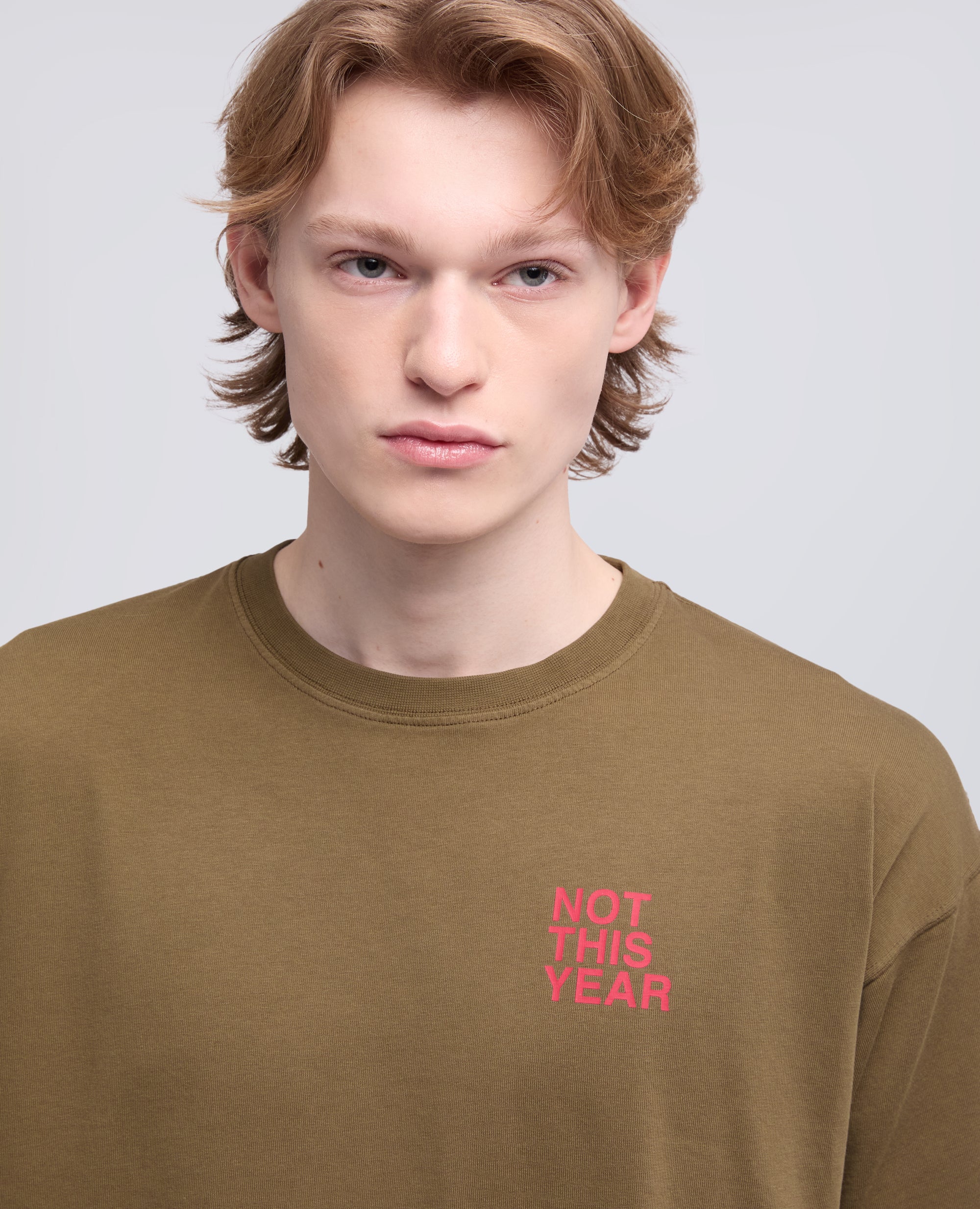 T-SHIRT -NOT THIS YEAR- IN JERSEY DI COTONE - MILITAR+SCRITTA ROSS - Image 4